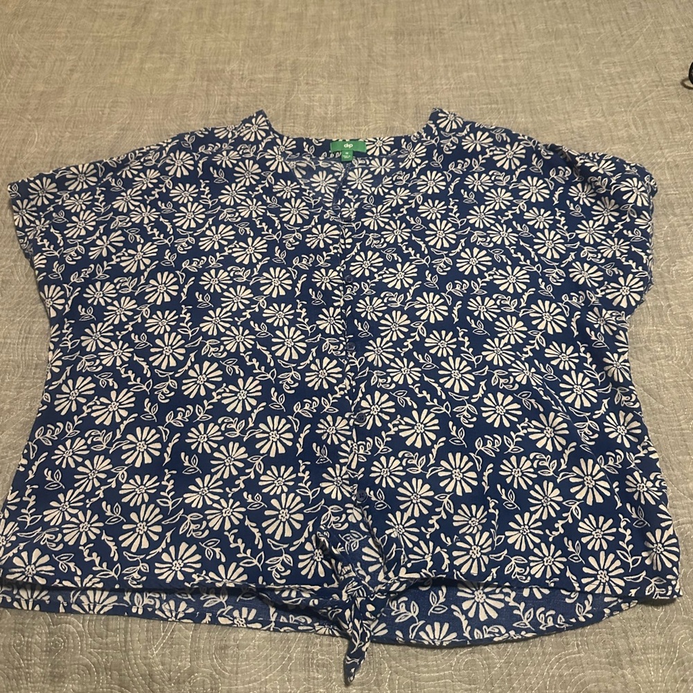 Women’s plus size blouse